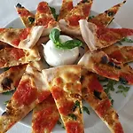 Отель Luci Di La Muntagna