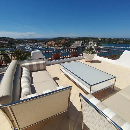 Luci Di La Muntagna Hotel 4*
