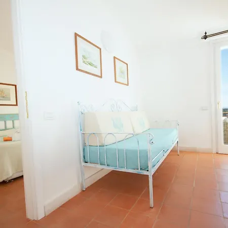 Luci Di La Muntagna Hotel 4*